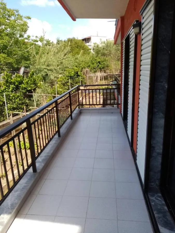 Deaspoina Apartments 依诺罗达 希腊