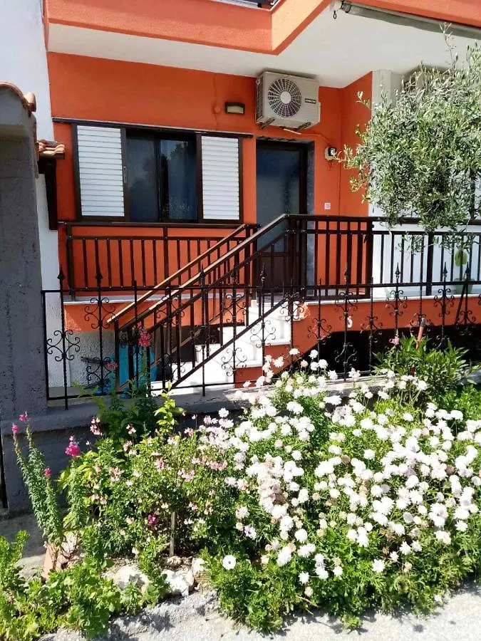 Deaspoina Apartments Nea Roda